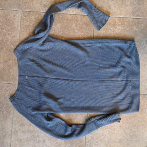 Lululemon reversible sweater - Picture 3 of 8